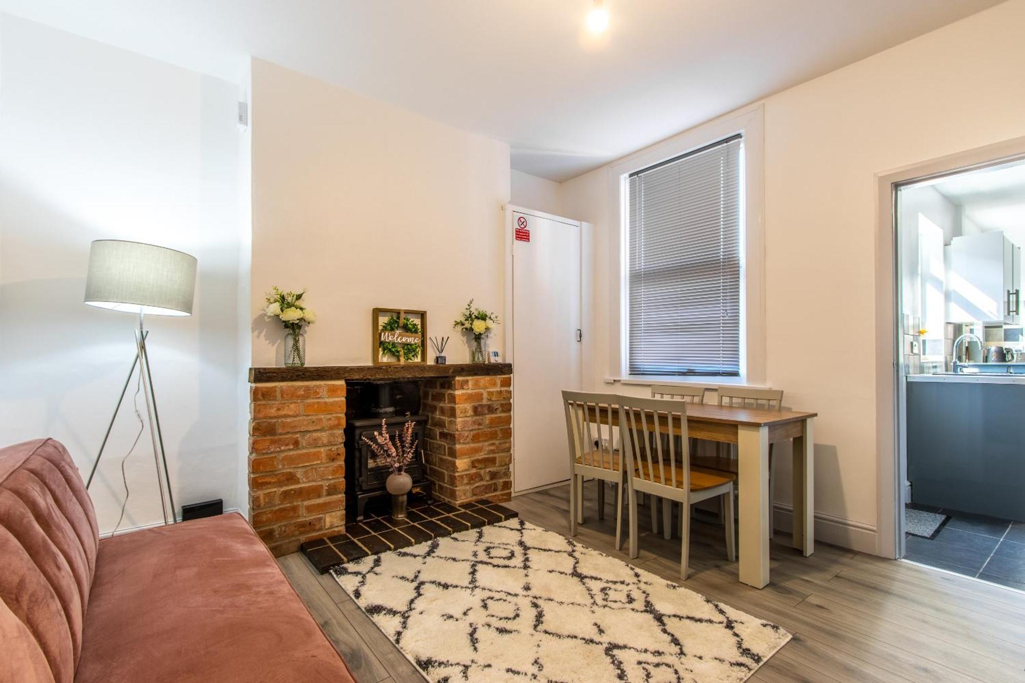 Warburton House, Newark - Walking Distance From North Gate Train Station & Market Place Villa Esterno foto
